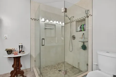 2122 NE 44th Street Lighthouse Point FL 33064