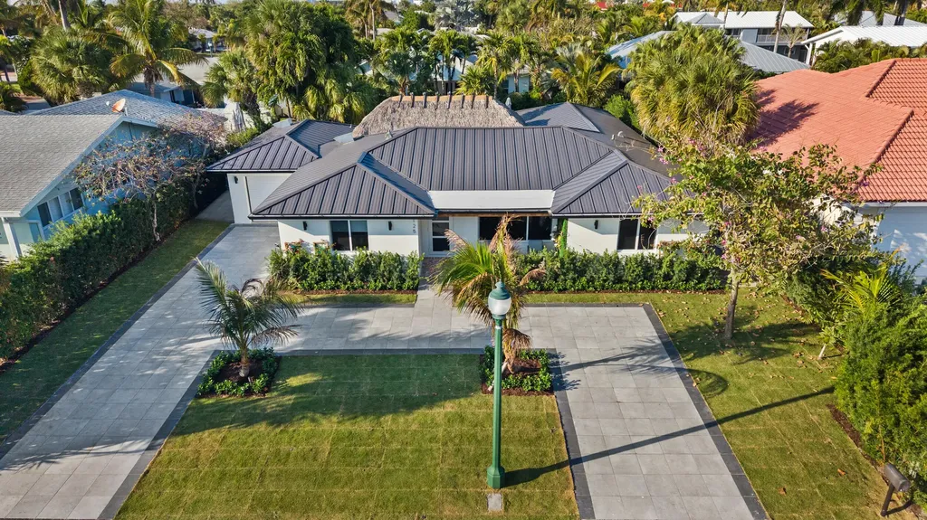 125 Cascade Lane Palm Beach Shores FL 33404