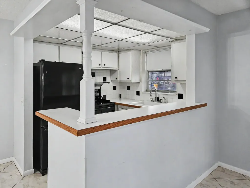 259 Windsor L West Palm Beach FL 33417