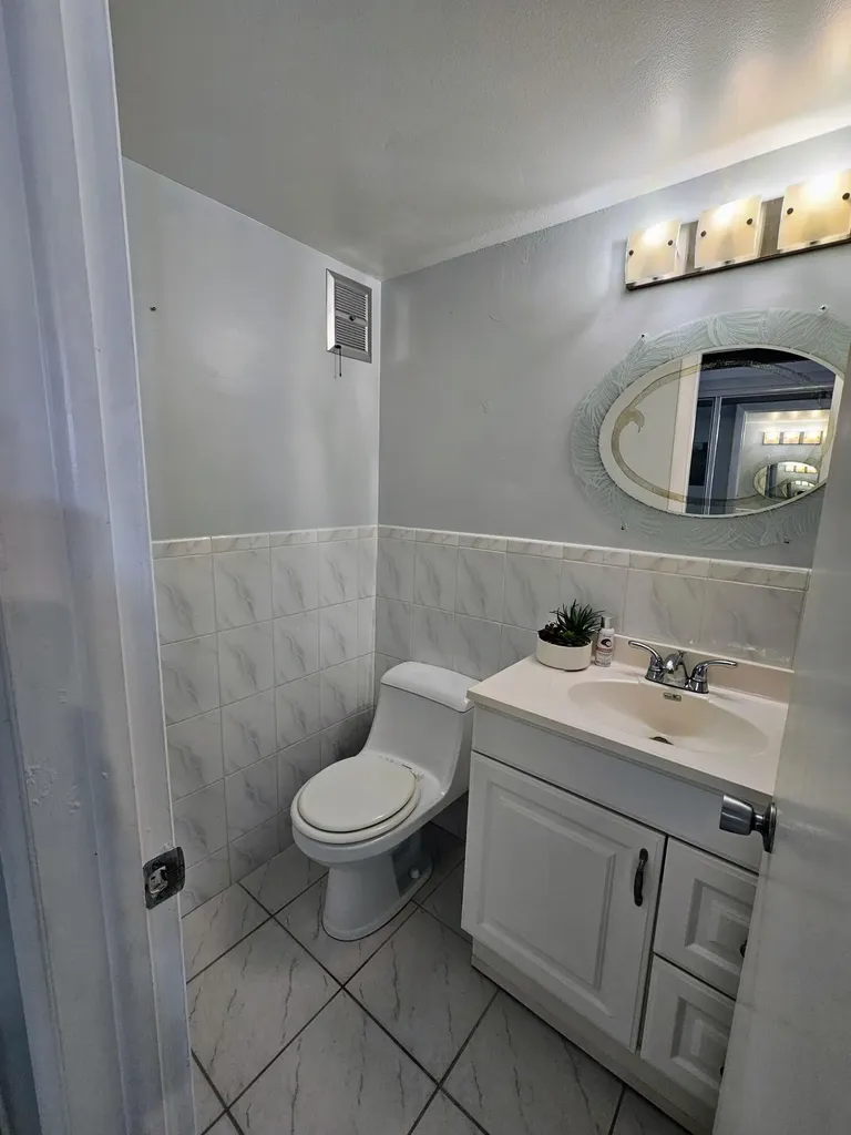259 Windsor L West Palm Beach FL 33417