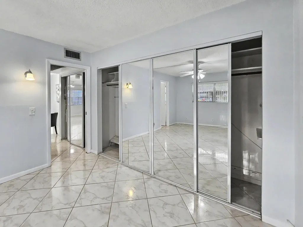 259 Windsor L West Palm Beach FL 33417