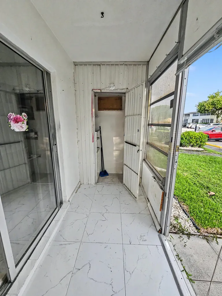 259 Windsor L West Palm Beach FL 33417