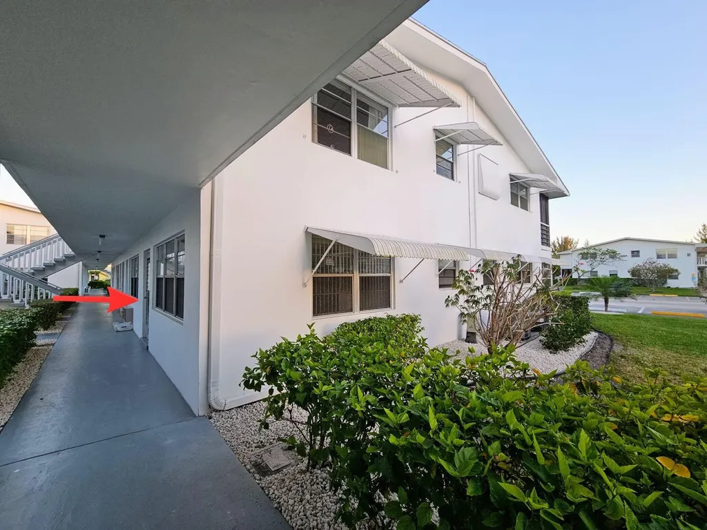 259 Windsor L West Palm Beach FL 33417