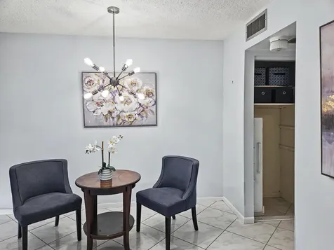 259 Windsor L West Palm Beach FL 33417