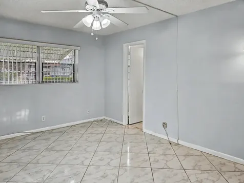 259 Windsor L West Palm Beach FL 33417