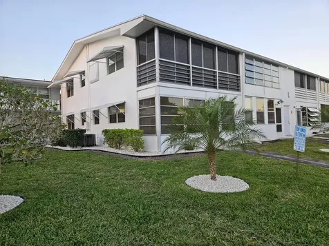 259 Windsor L West Palm Beach FL 33417