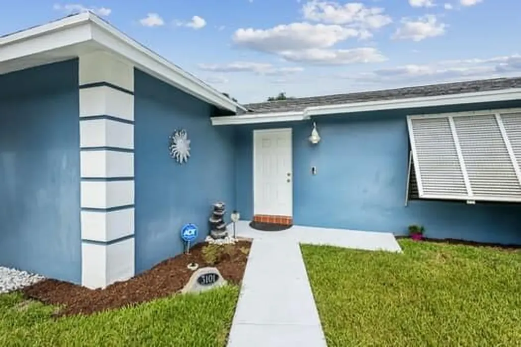3101 Pierson Drive Delray Beach FL 33483