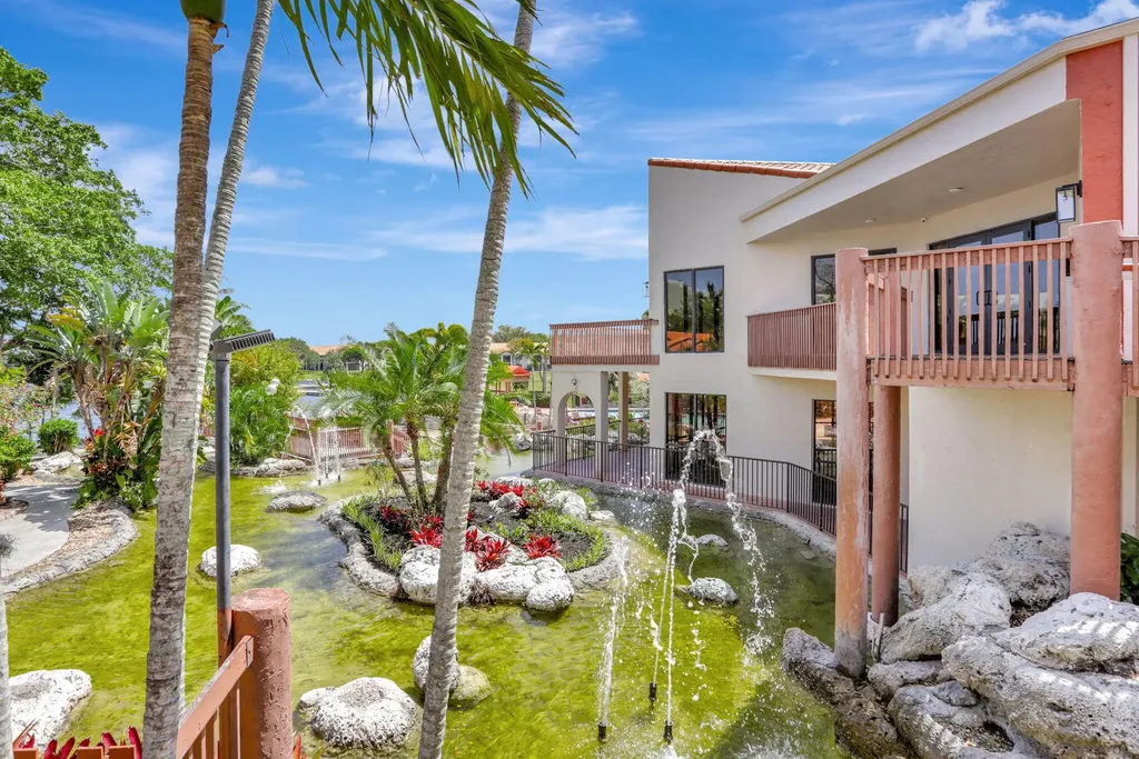 45 Centennial Court Deerfield Beach FL 33442