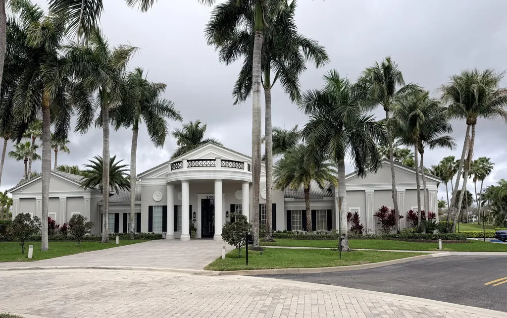 2236 Ridgewood Circle Royal Palm Beach FL 33411