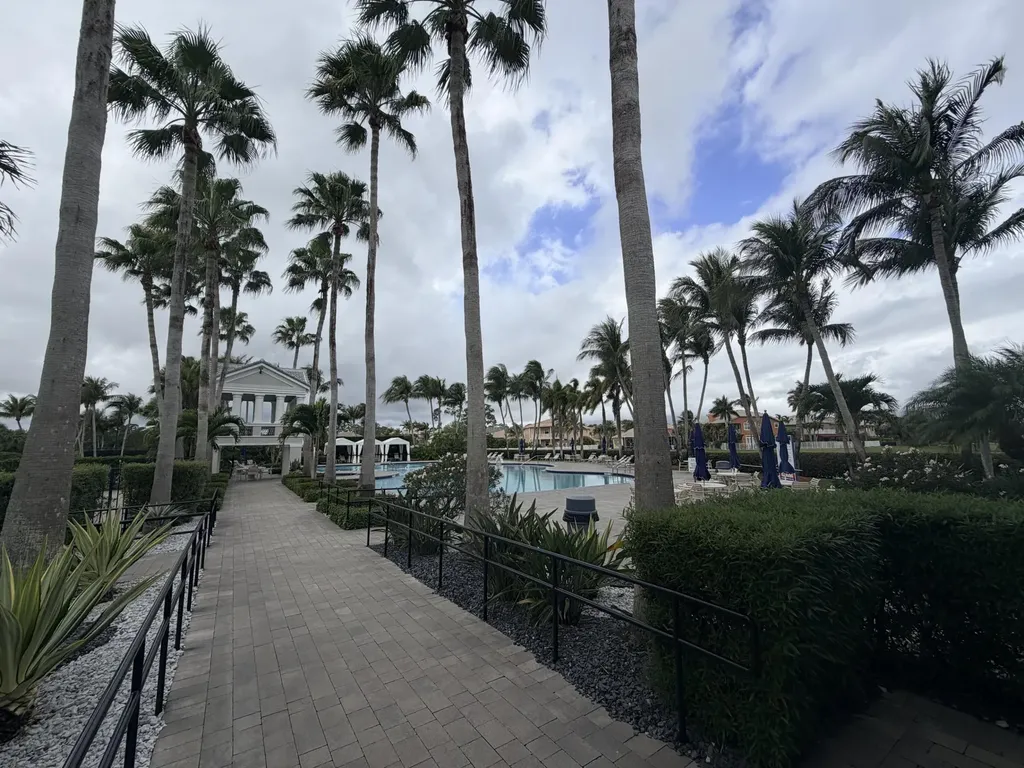2236 Ridgewood Circle Royal Palm Beach FL 33411