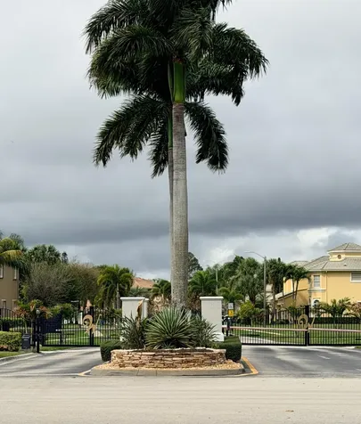 2236 Ridgewood Circle Royal Palm Beach FL 33411