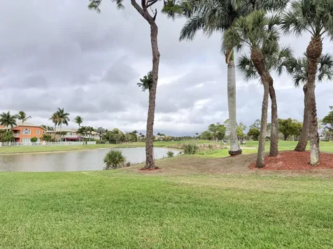 2236 Ridgewood Circle Royal Palm Beach FL 33411