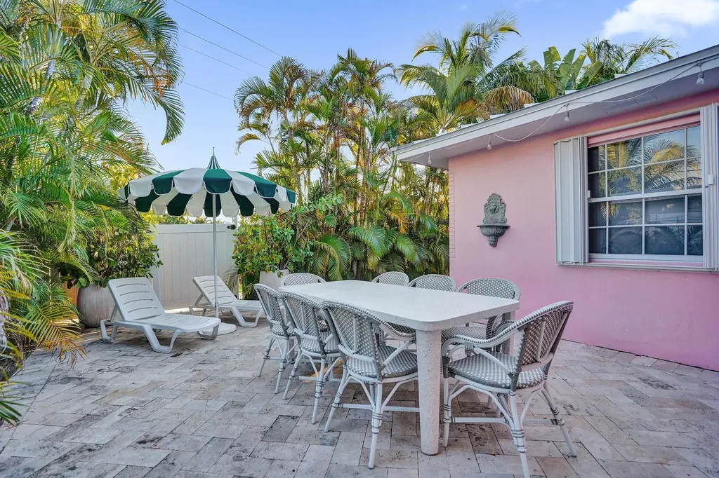 247 SE 3rd Avenue Delray Beach FL 33483