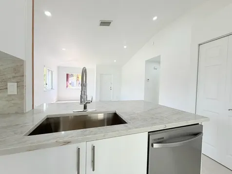 20841 NW 1st Street Pembroke Pines FL 33029