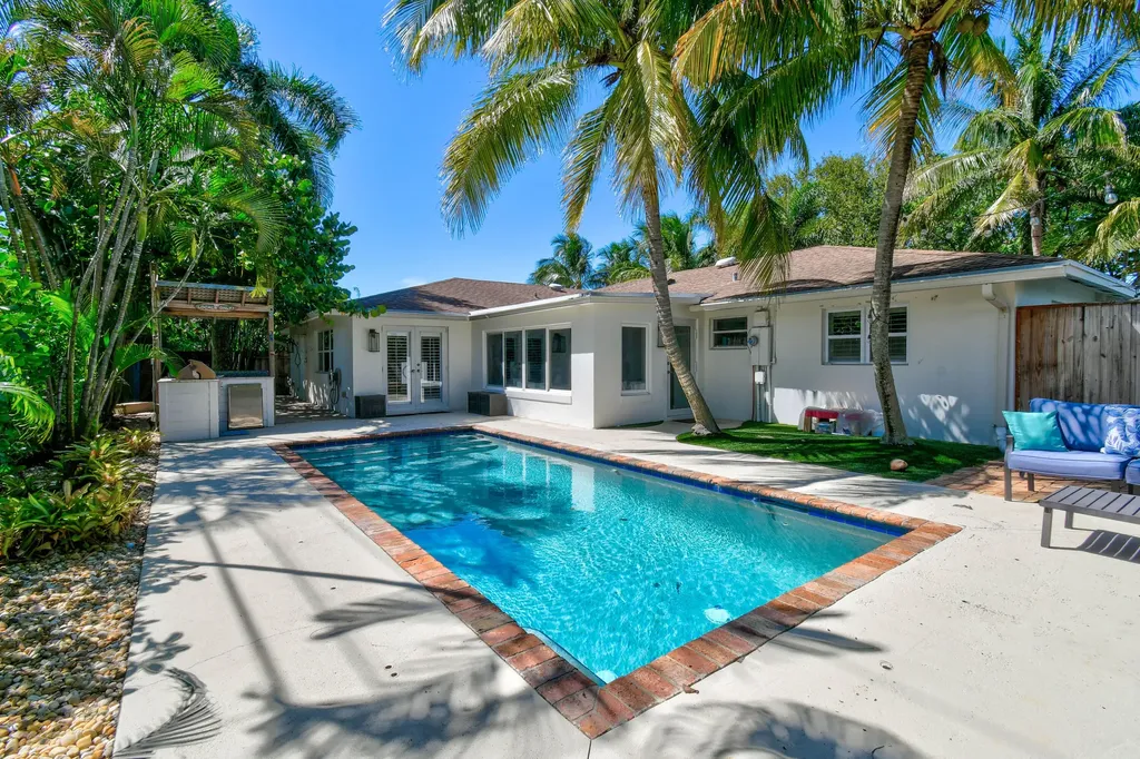 106 Windsor Road E Jupiter FL 33469
