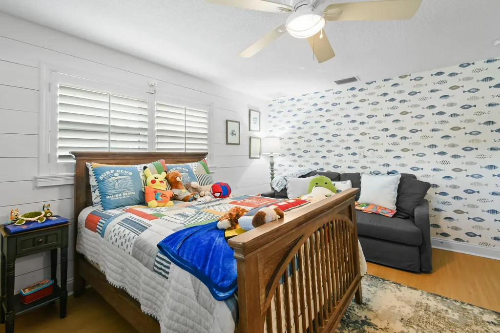 106 Windsor Road E Jupiter FL 33469
