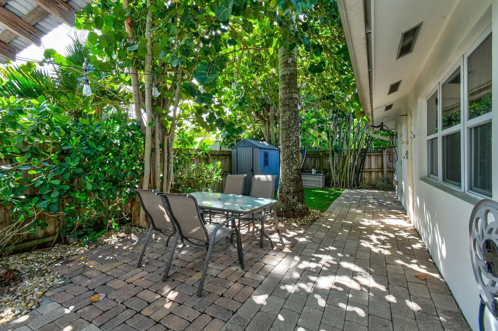 106 Windsor Road E Jupiter FL 33469