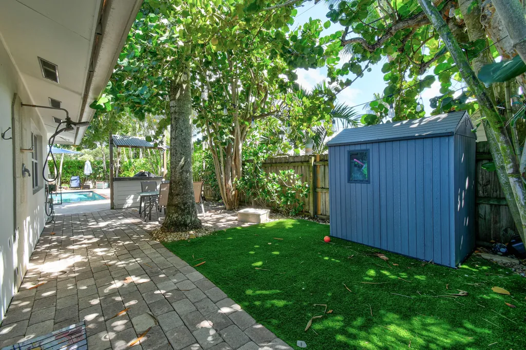 106 Windsor Road E Jupiter FL 33469