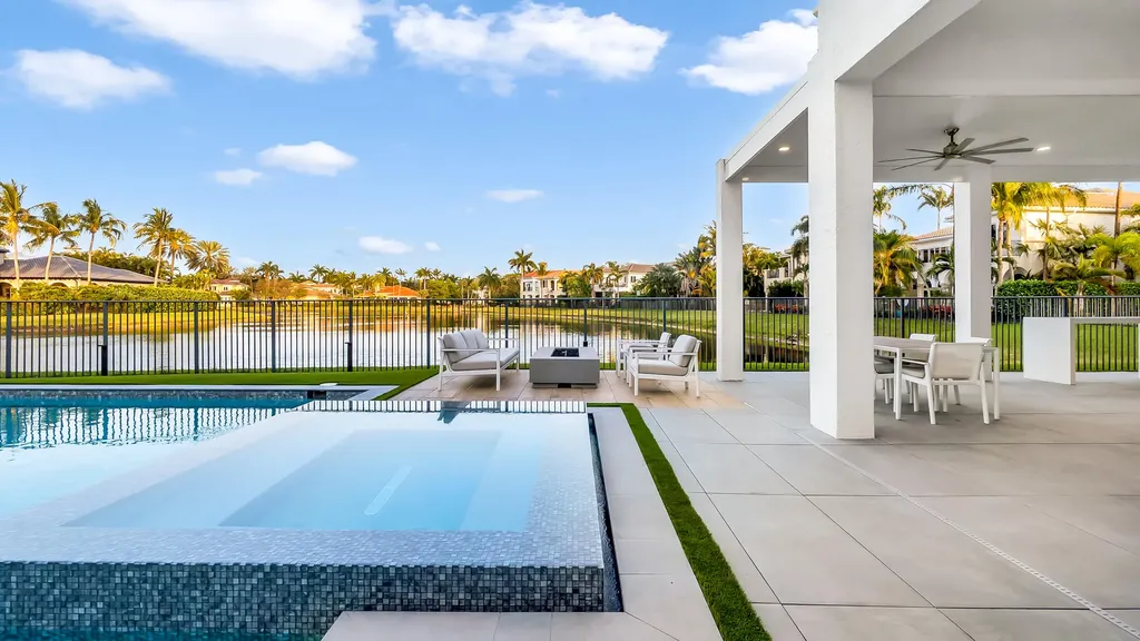 17690 Lomond Court Boca Raton FL 33496