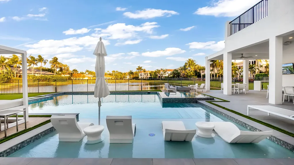 17690 Lomond Court Boca Raton FL 33496
