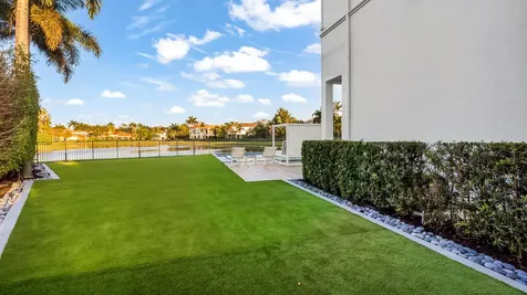 17690 Lomond Court Boca Raton FL 33496