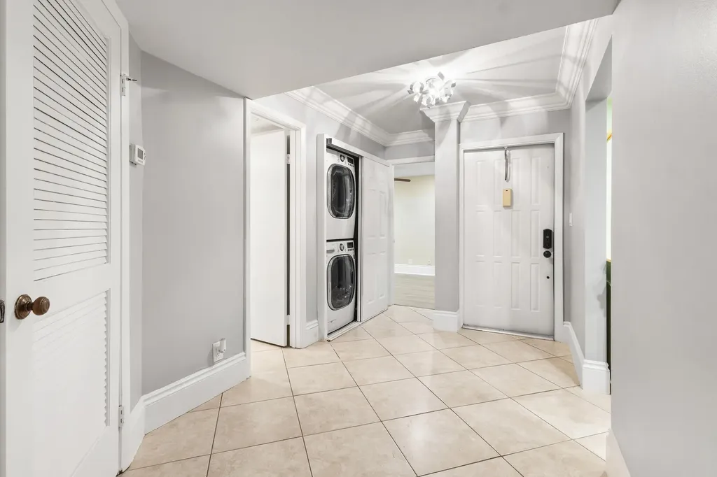 1250 S Military Trail Deerfield Beach FL 33442