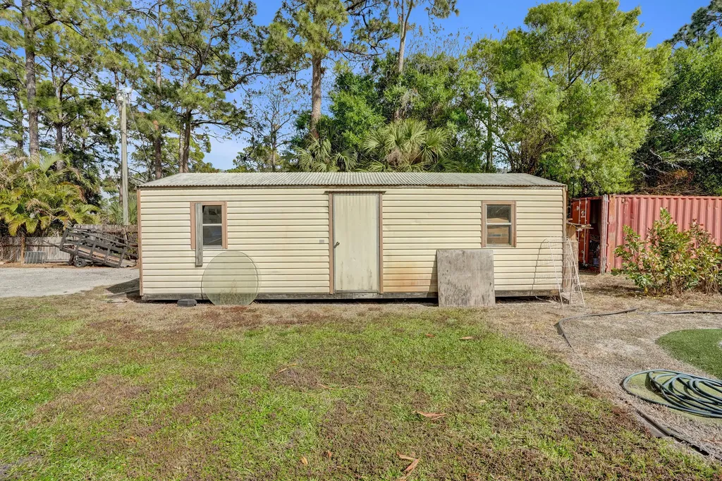 16974 W Glasgow Drive The Acreage FL 33470