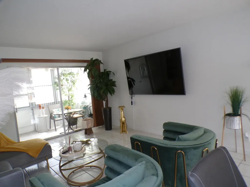 2965 Crosley Drive W West Palm Beach FL 33415