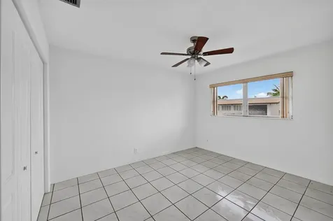 2965 Crosley Drive W West Palm Beach FL 33415