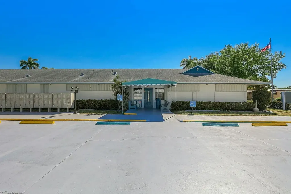 12375 S Military Trail Boynton Beach FL 33436