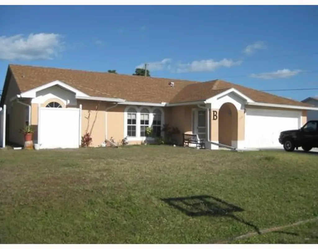 1901 SE Dock Street Port St Lucie FL 34952