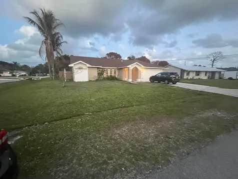 1901 SE Dock Street Port St Lucie FL 34952