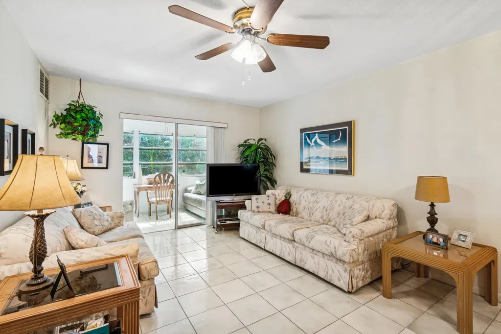 108 NE 20th Avenue NE Boynton Beach FL 33435