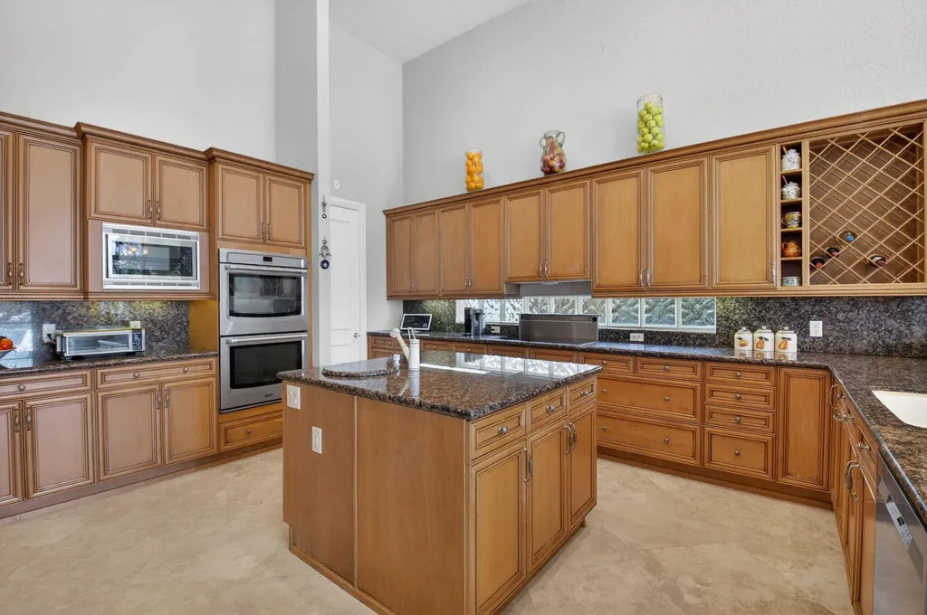 3171 Jasmine Drive Delray Beach FL 33483