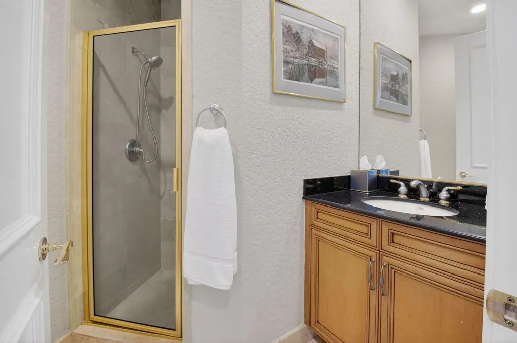 3171 Jasmine Drive Delray Beach FL 33483