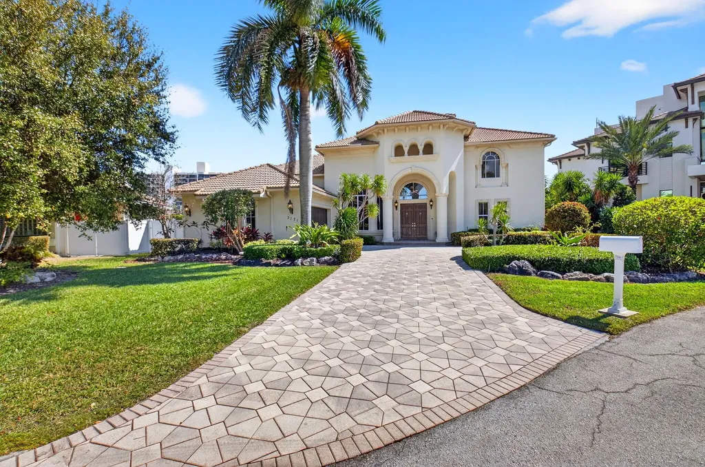 3171 Jasmine Drive Delray Beach FL 33483