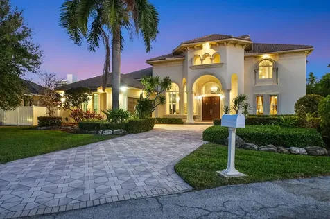 3171 Jasmine Drive Delray Beach FL 33483