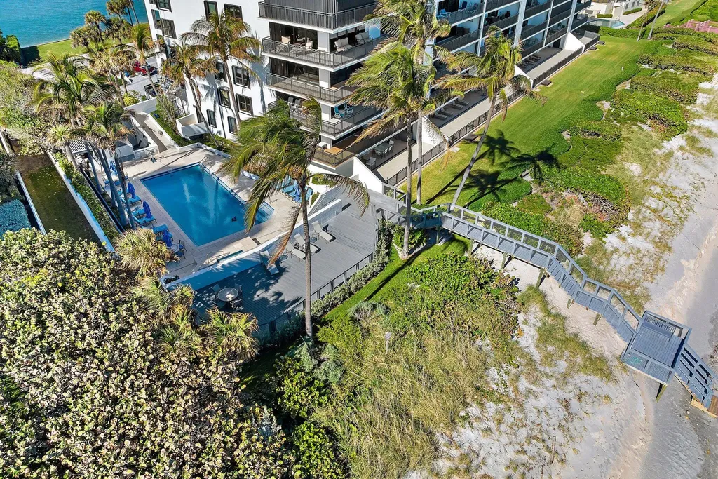19750 Beach Road Jupiter FL 33469