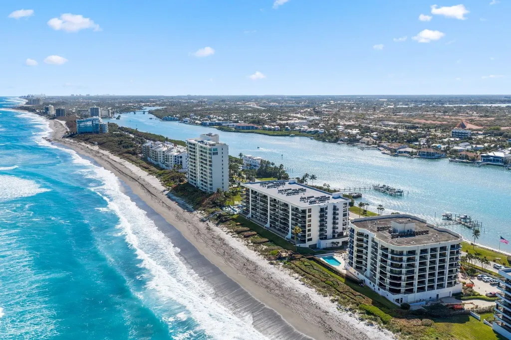 19750 Beach Road Jupiter FL 33469