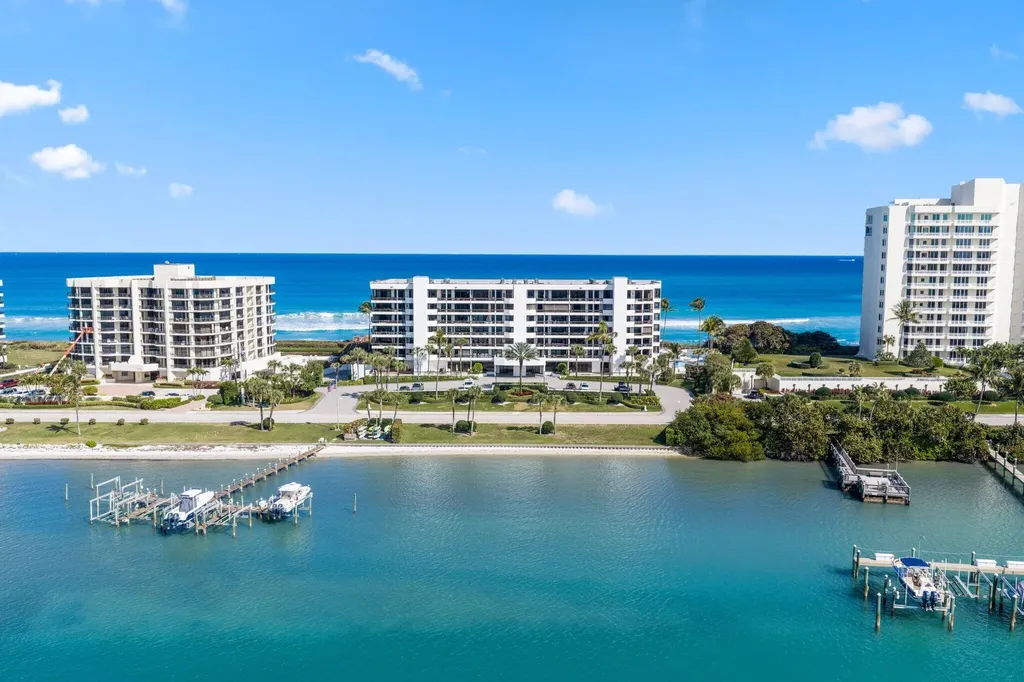 19750 Beach Road Jupiter FL 33469