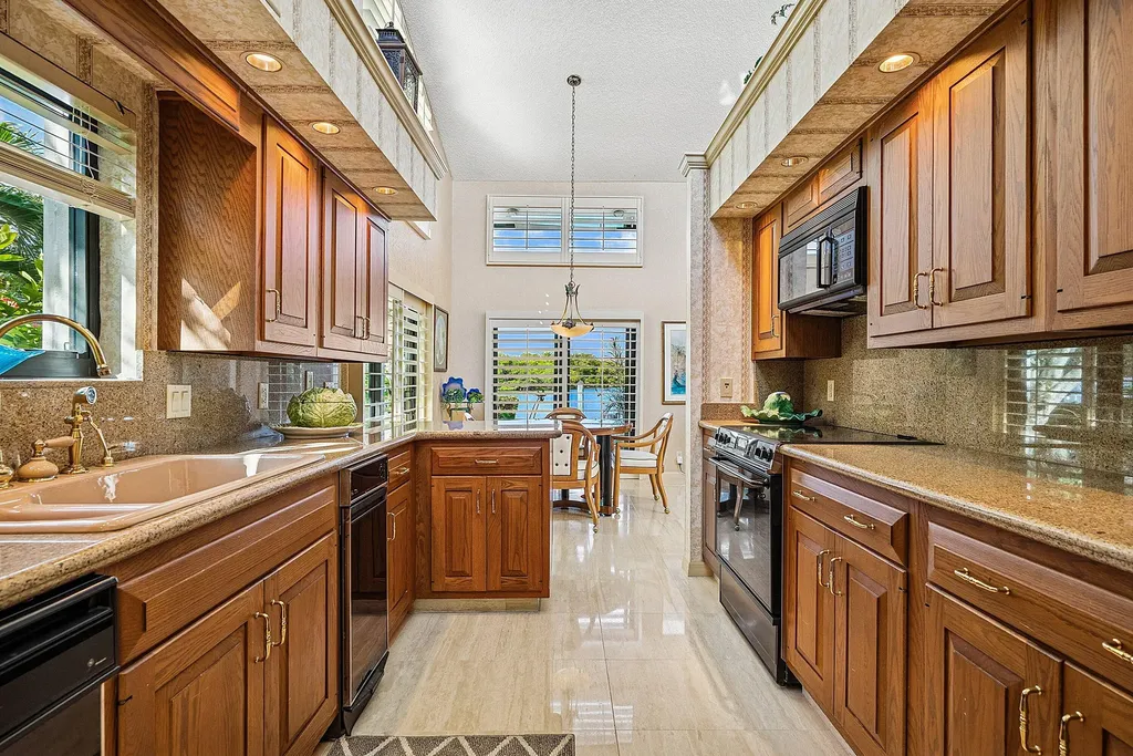 6110 N Ocean Boulevard Ocean Ridge FL 33435