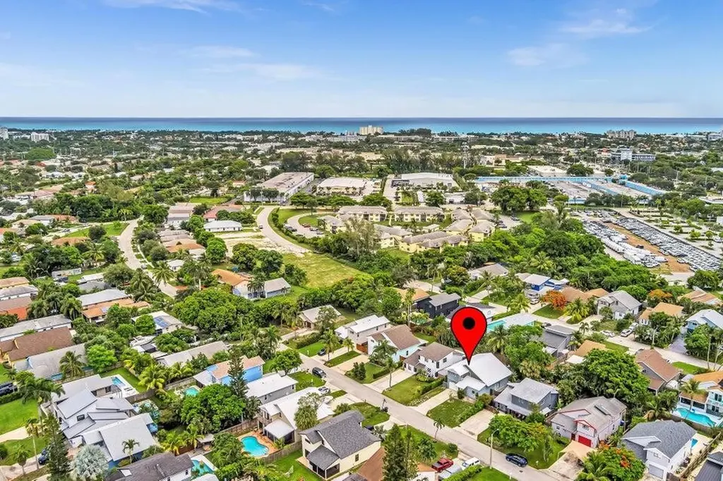 2438 Southridge Road Delray Beach FL 33444