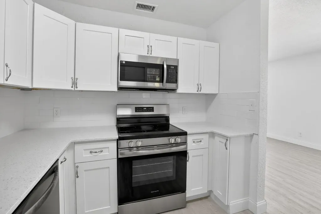 1708 NW 8th Avenue Fort Lauderdale FL 33311