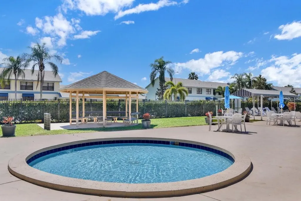 6181 Balboa Circle Boca Raton FL 33433