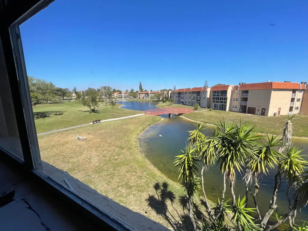 2781 N Pine Island Road Sunrise FL 33322