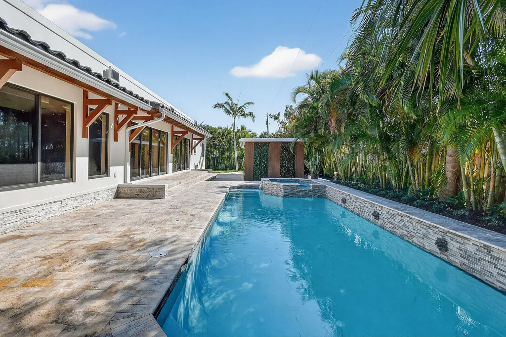 326 Palmetto Street West Palm Beach FL 33405