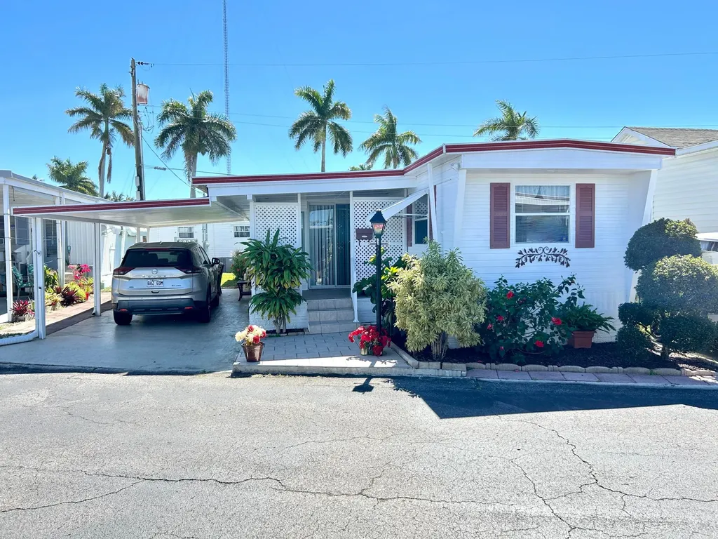 3332 Broadway Street Hollywood FL 33021