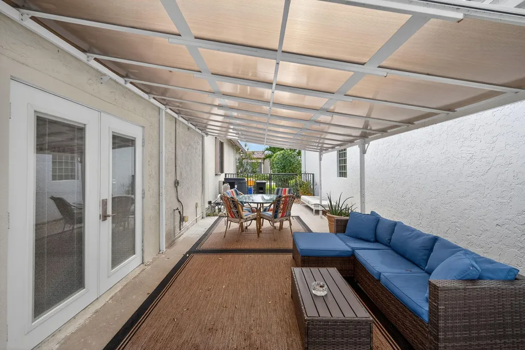 10056 Lexington Circle N Boynton Beach FL 33436