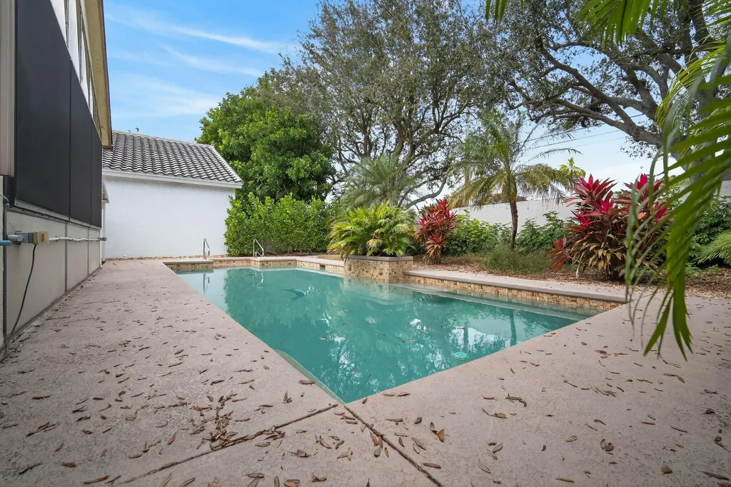 10056 Lexington Circle N Boynton Beach FL 33436