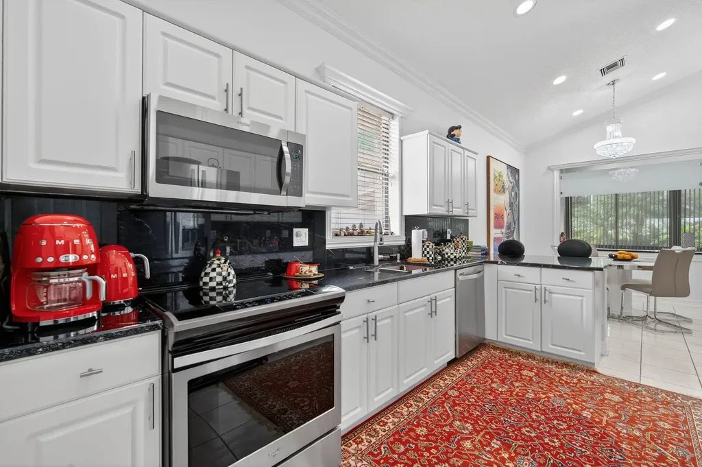 10056 Lexington Circle N Boynton Beach FL 33436